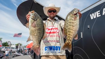 Arkansas Pro Catches 23-4 to Slide into Group A Lead by Four Ounces - 25 Anglers in Group B to Compete Wednesday￼